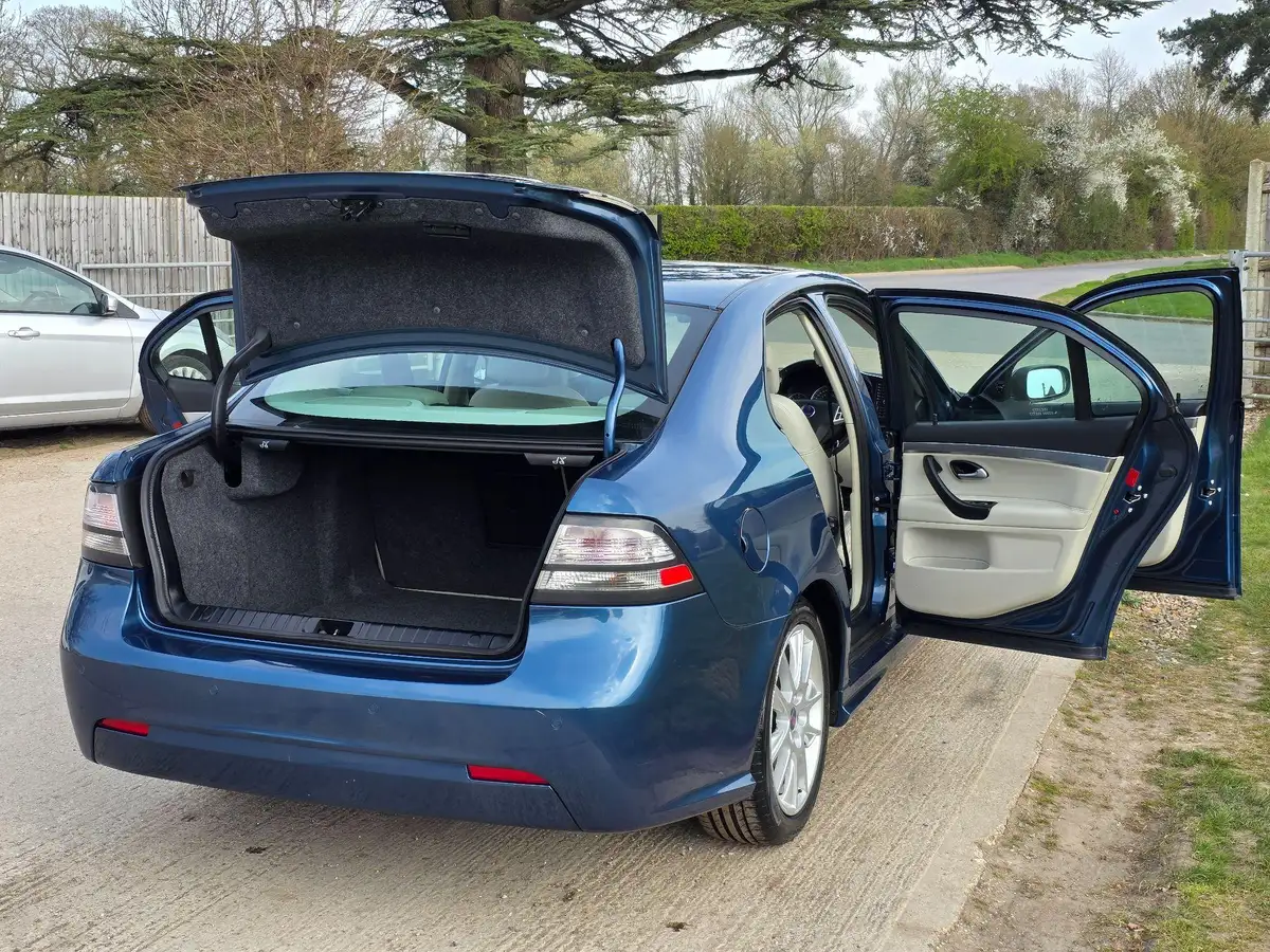 2007-saab-9-3-19td-vector-sport-150ps-saloon-4d-auto-big-11
