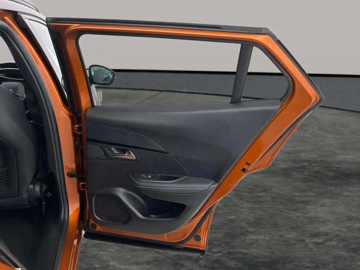 2022-peugeot-2008-suv-12-puretech-gt-big-31
