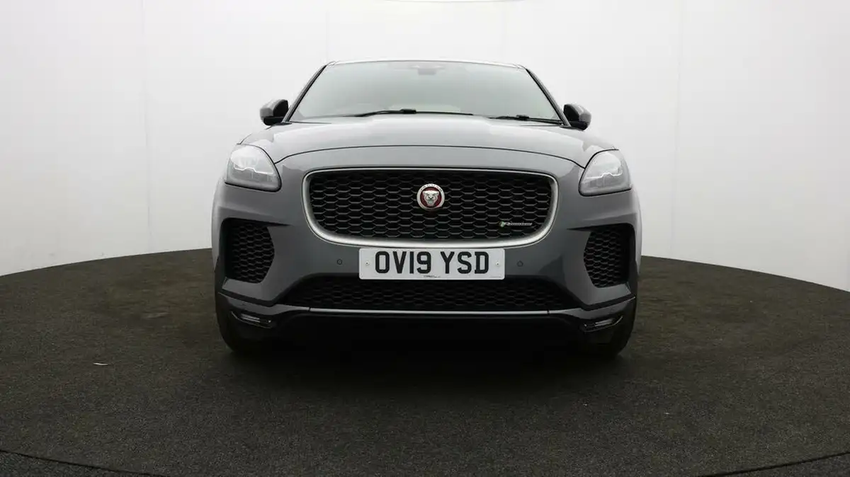 2019-jaguar-e-pace-20-i4d-r-dynamic-se-180ps-awd-auto-big-1