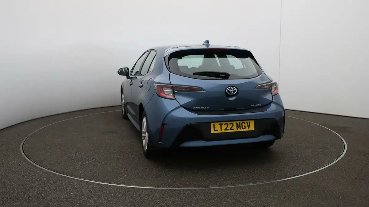 2022-toyota-corolla-18-vvt-i-icon-120bhp-trk-hatchback-5d-big-54
