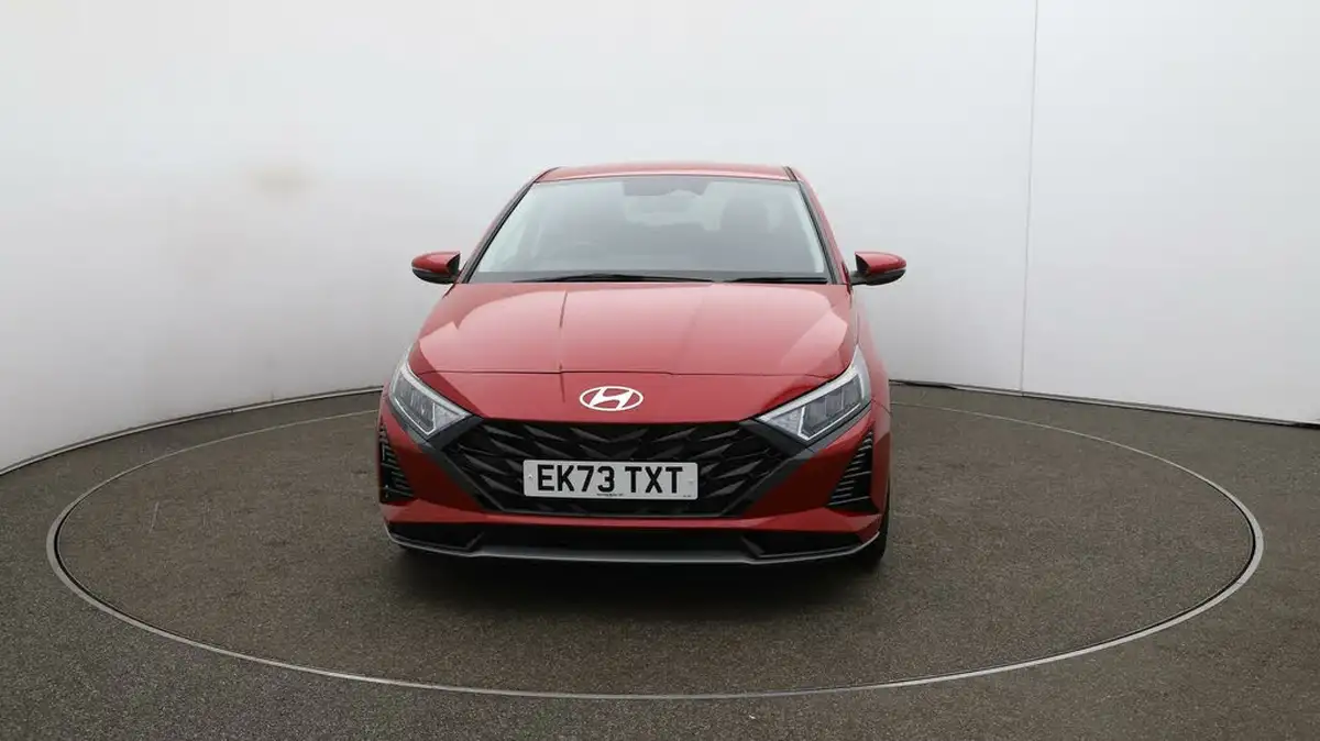 2024-hyundai-i20-10-t-gdi-premium-big-33