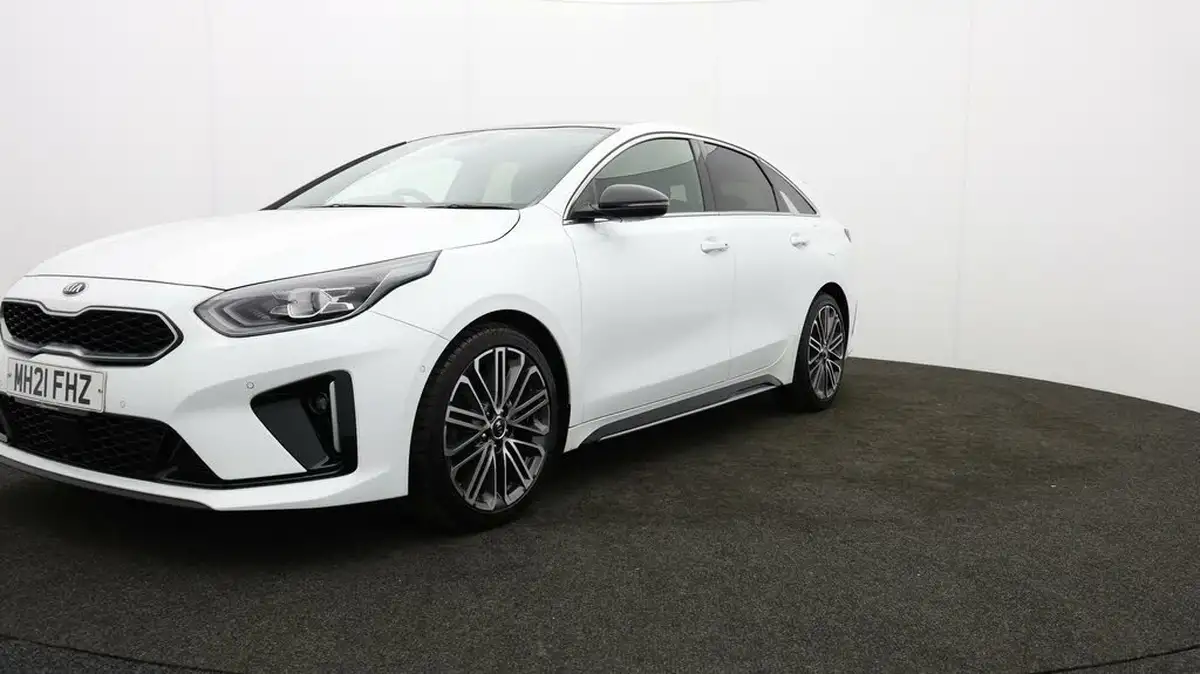 2021-kia-pro-ceed-15-t-gdi-gt-line-s-big-51