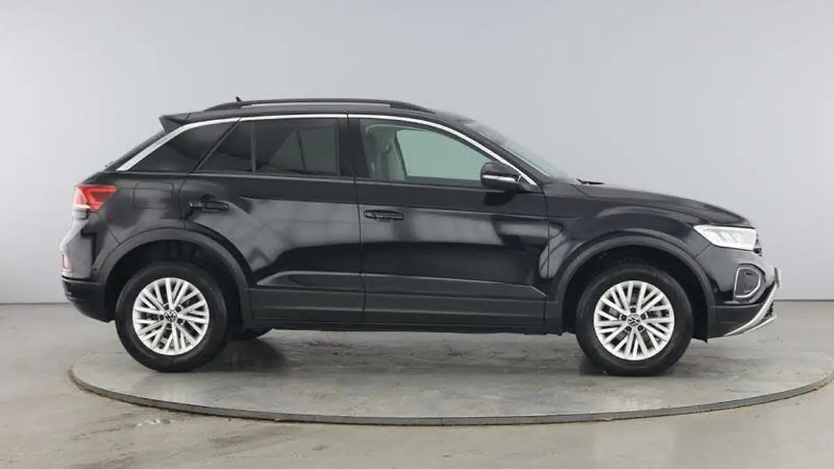 2022-volkswagen-t-roc-15-tsi-life-big-3