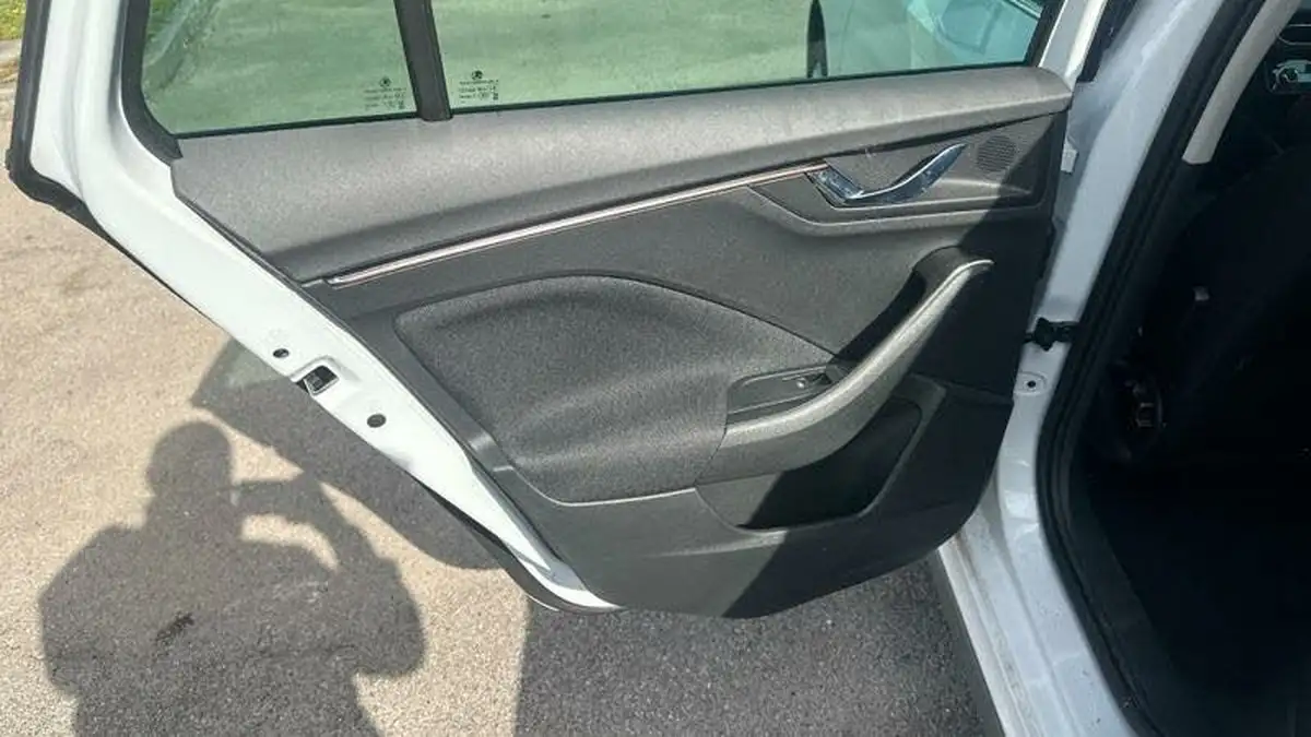 2024-skoda-kamiq-15-tsi-se-l-executive-dsg-big-29
