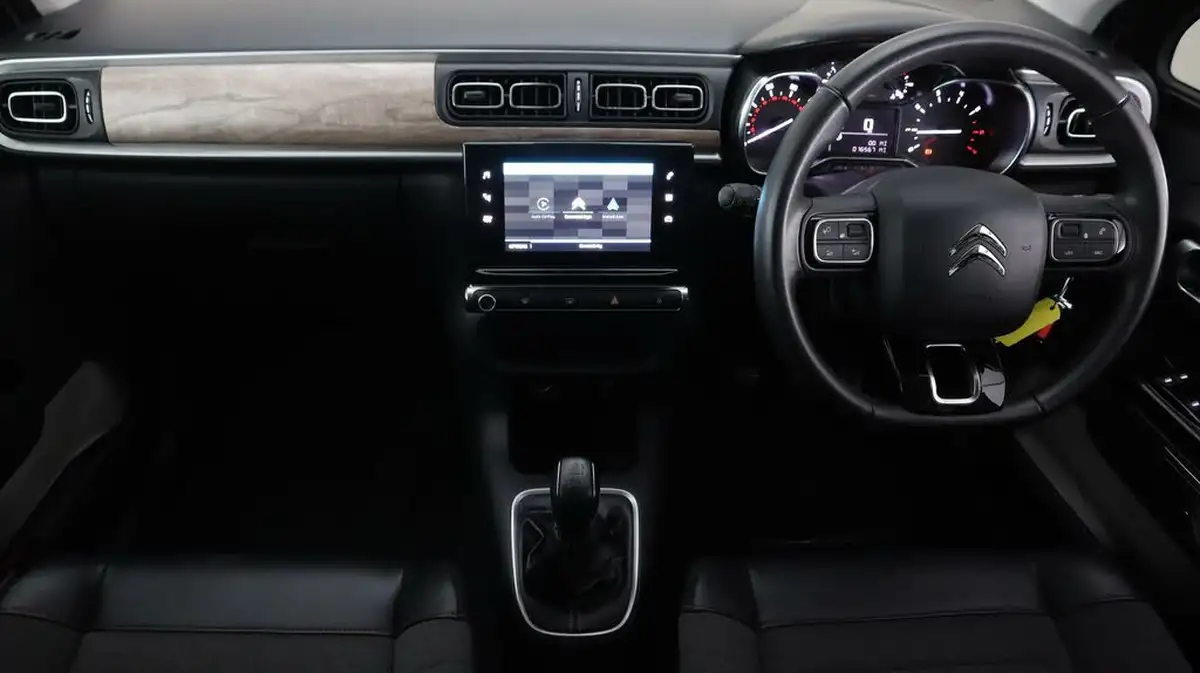 2022-citroen-c3-12-puretech-shine-plus-83ps-ss-big-12