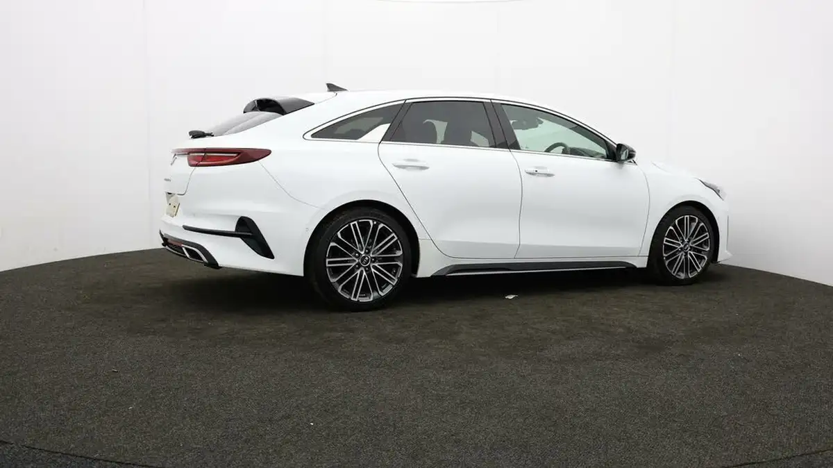 2021-kia-pro-ceed-15-t-gdi-gt-line-s-big-27