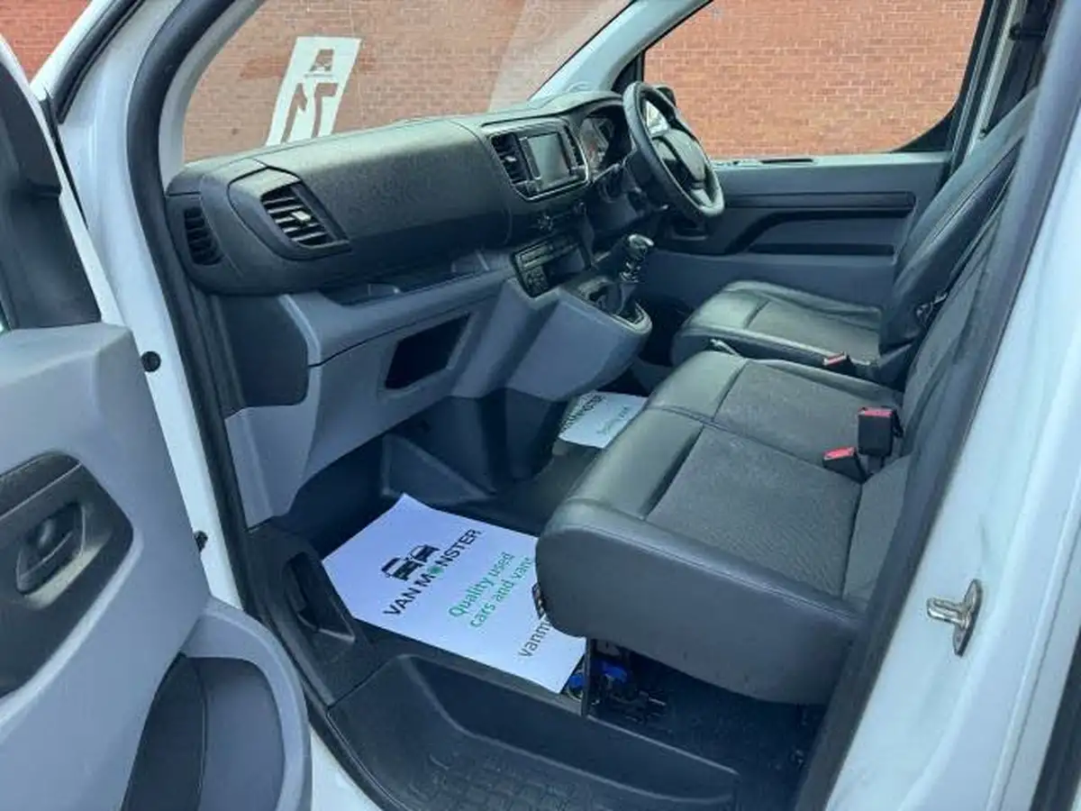 2020-peugeot-expert-20-bluehdi-professional-long-1400-20-bluehdi-eu6dt-panel-big-28