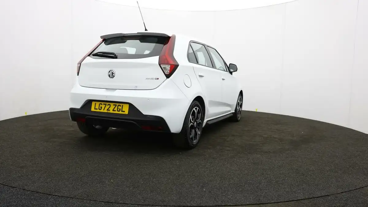 2022-mg-mg3-15-vti-tech-exclusive-nav-big-76