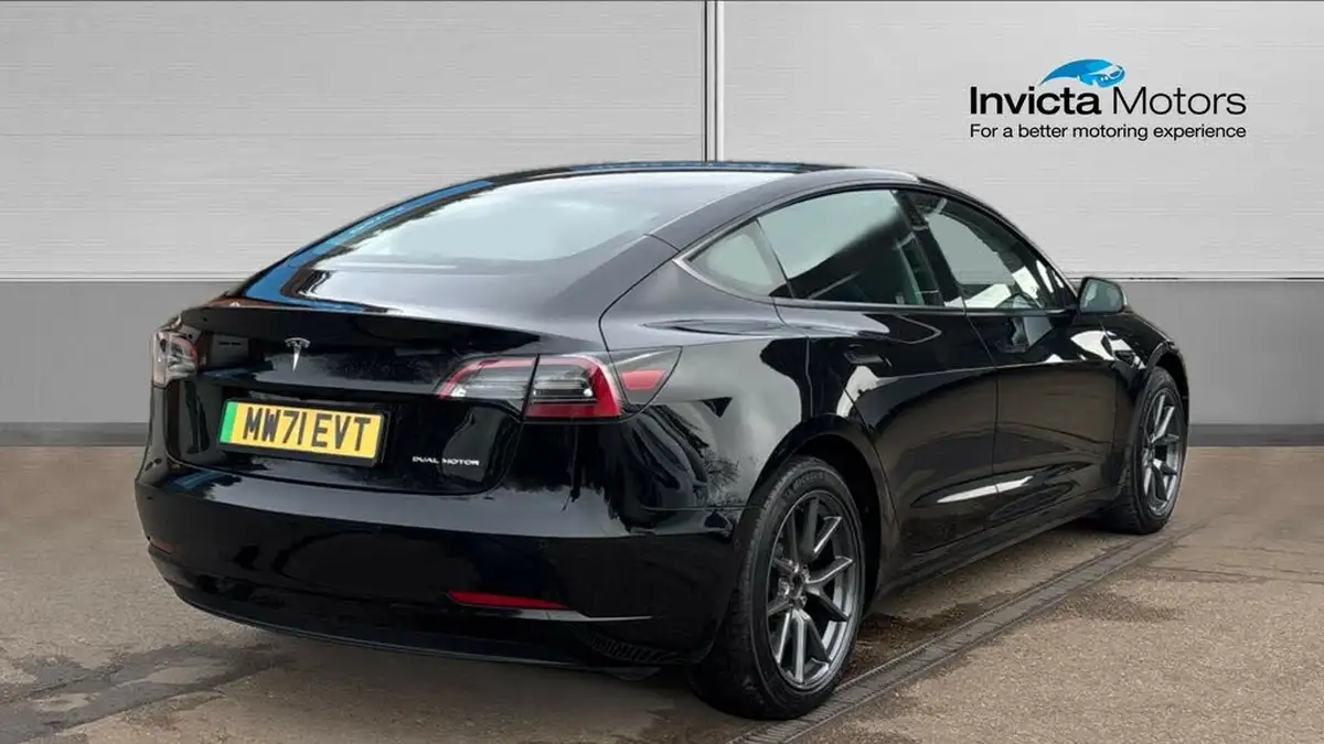 2021-tesla-model-3-e-long-range-awd-big-2
