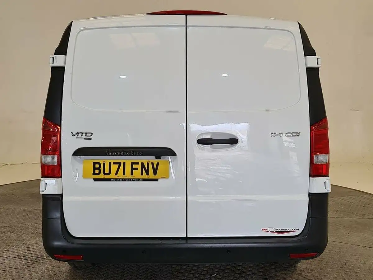 2021-mercedes-benz-vito-20cdi-114-progressive-l2-134bhpeu6dt-panel-1749cc-9g-tronic-big-38