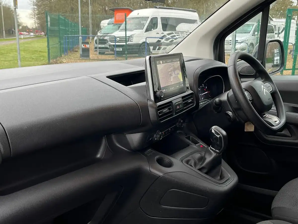 2021-citroen-berlingo-15bluehdi-1000-driver-100pseu6dt-e-ss-big-6