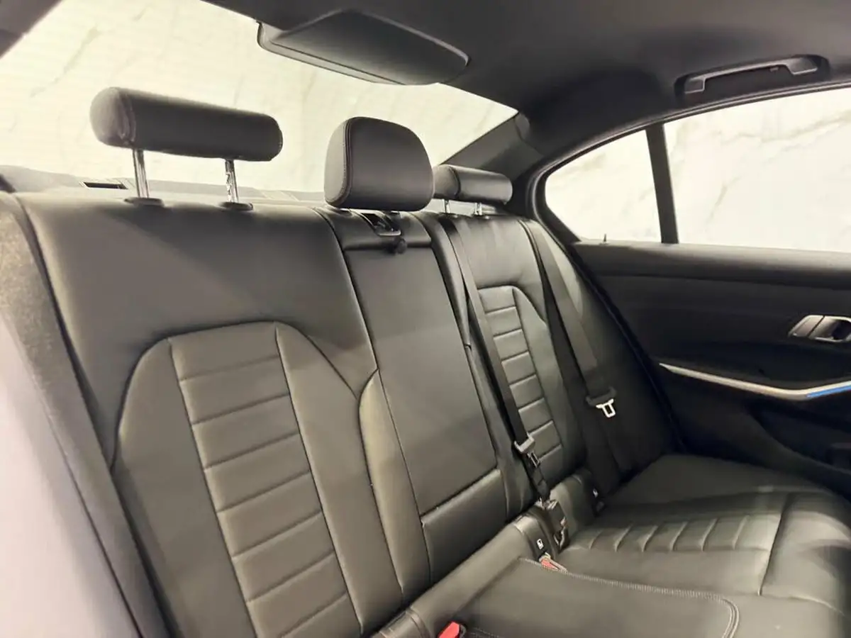 2020-bmw-3-series-20-330e-m-sport-saloon-4d-big-16
