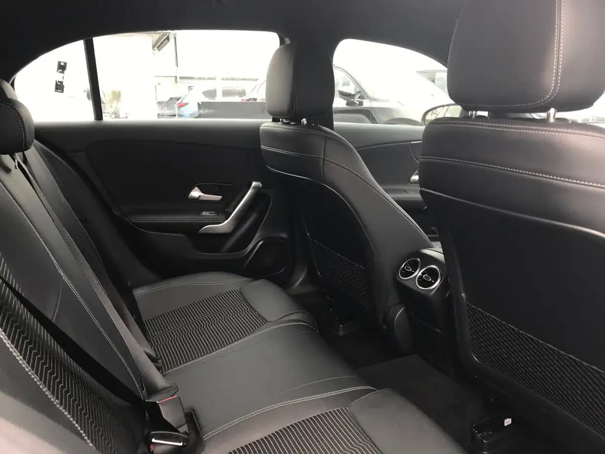 2020-mercedes-benz-a-class-13-a180-sport-executive-hatchback-5d-7g-dct-big-6