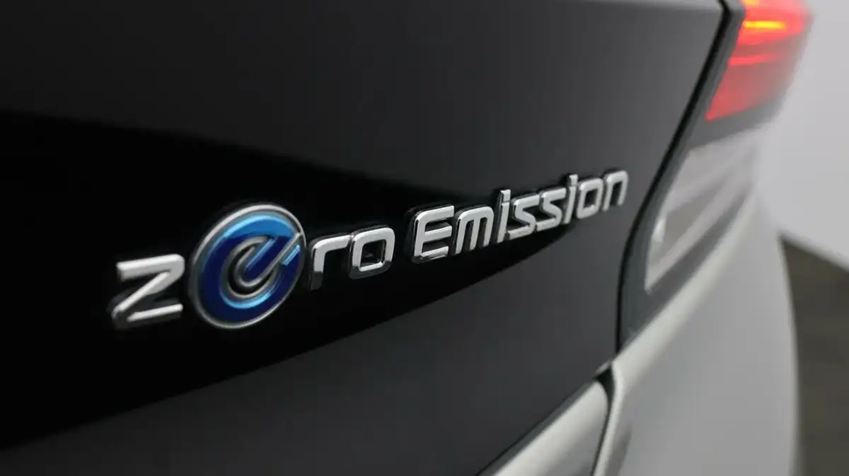 2021-nissan-leaf-e-e-n-connecta-big-21