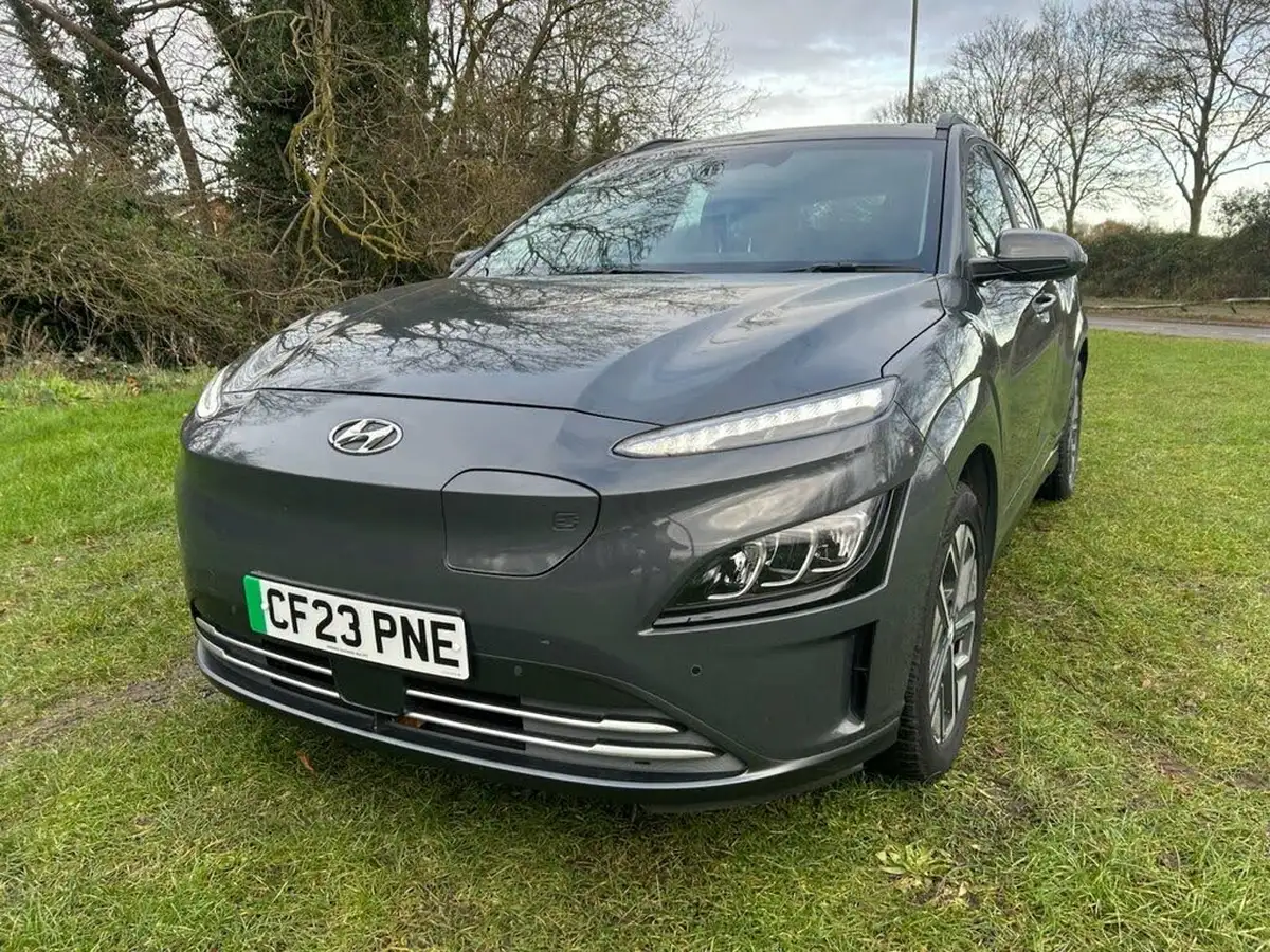 2023-hyundai-kona-e-premium-136ps-39kwh-big-1