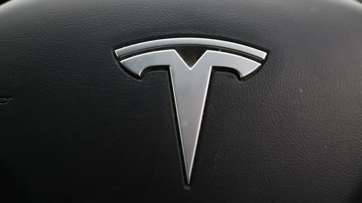 2020-tesla-model-3-e-standard-plus-big-21