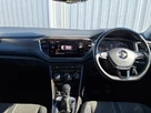 2019-volkswagen-t-roc-15-tsi-design-small-2