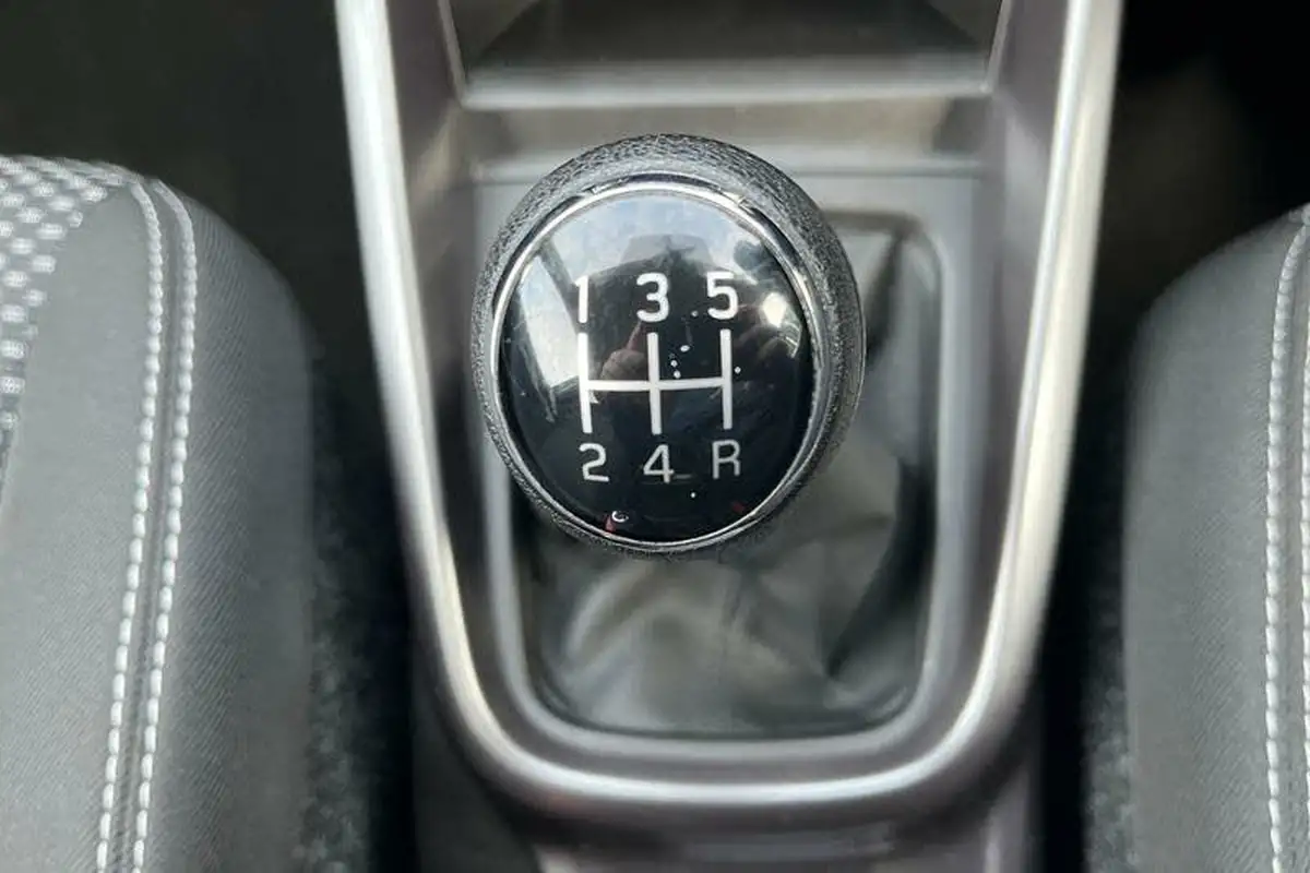 2019-suzuki-vitara-10-boosterjet-sz-t-big-37