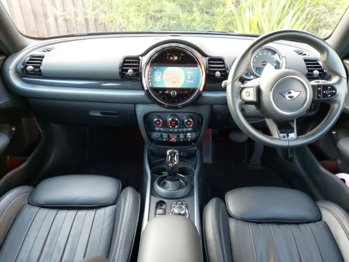 2022-mini-clubman-15-cooper-exclusive-premium-auto-big-2