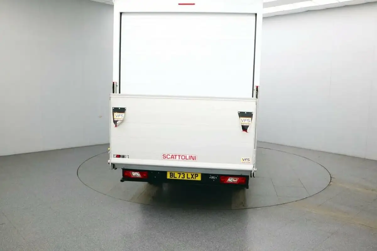 2023-ford-transit-20tdci-350-l2h1-leader-130pseu6dt-fwd-cab-big-5