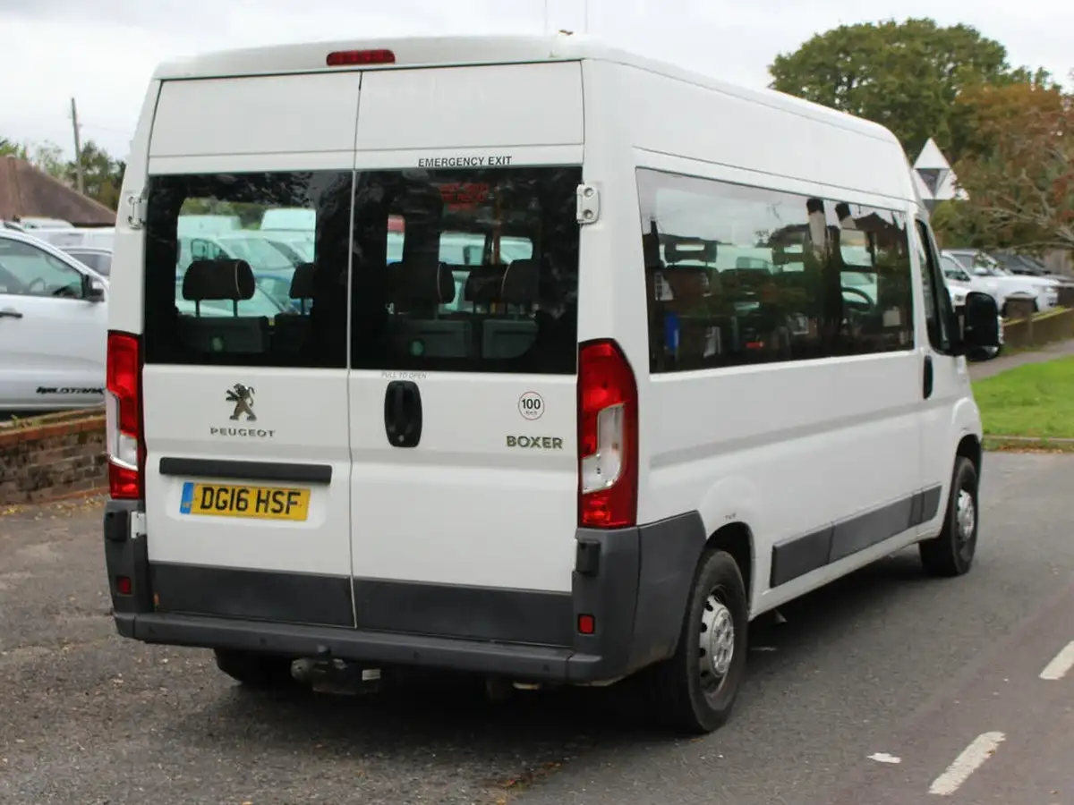 2016-peugeot-boxer-22td-335-l3-h2-panel-big-4