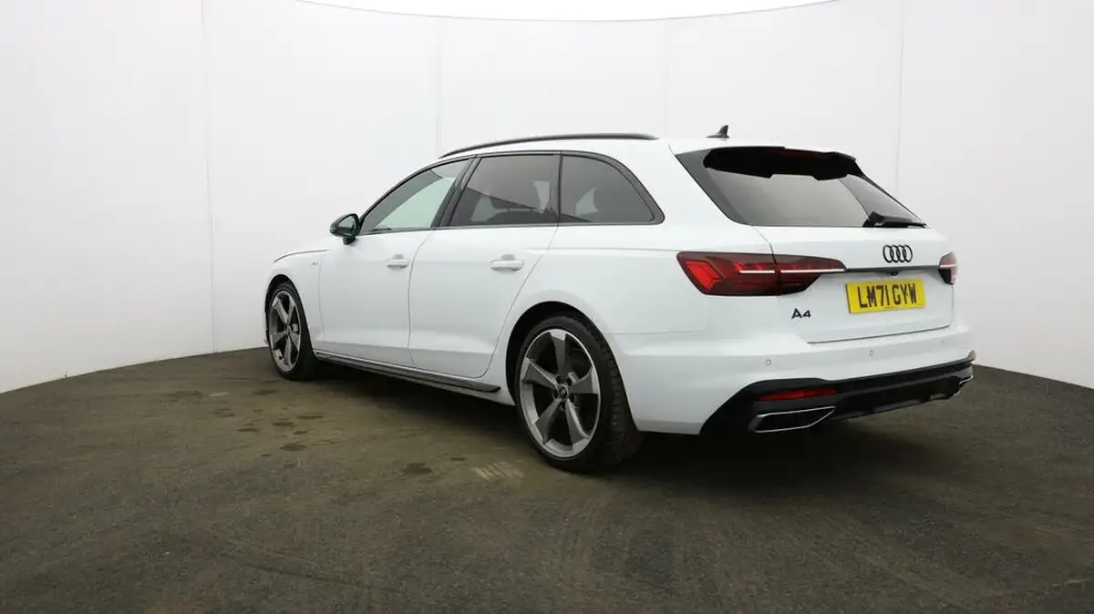 2021-audi-a4-avant-20-35-tfsi-black-edition-big-47