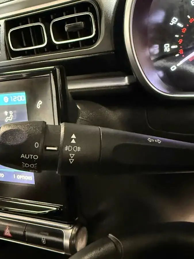2018-citroen-c3-12-puretech-flair-82ps-big-20