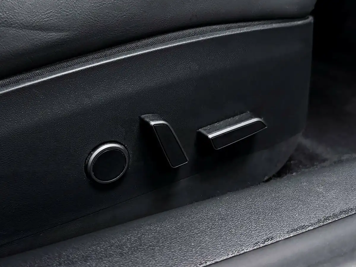 2021-tesla-model-3-e-long-range-awd-big-21