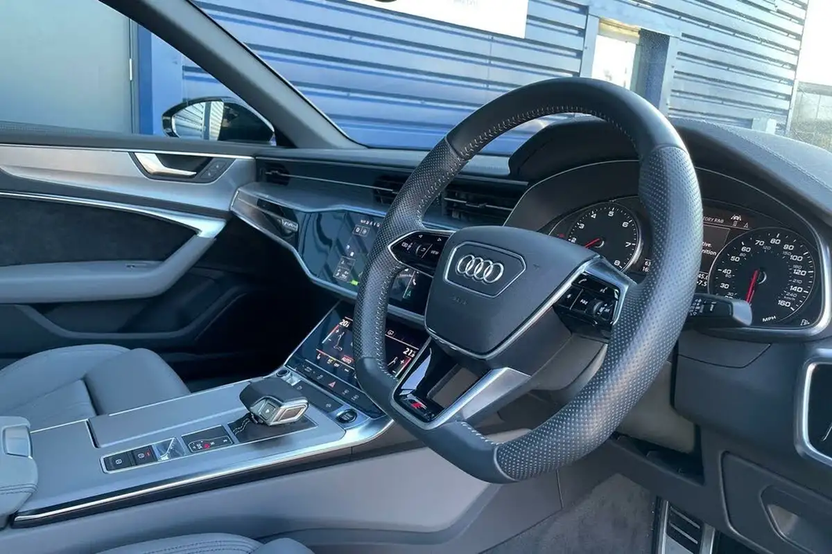2020-audi-a6-saloon-20-45-tfsi-black-edition-265ps-big-24