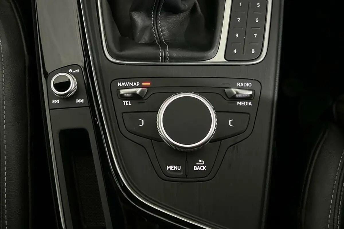 2019-audi-a4-20-35-tfsi-black-edition-big-37