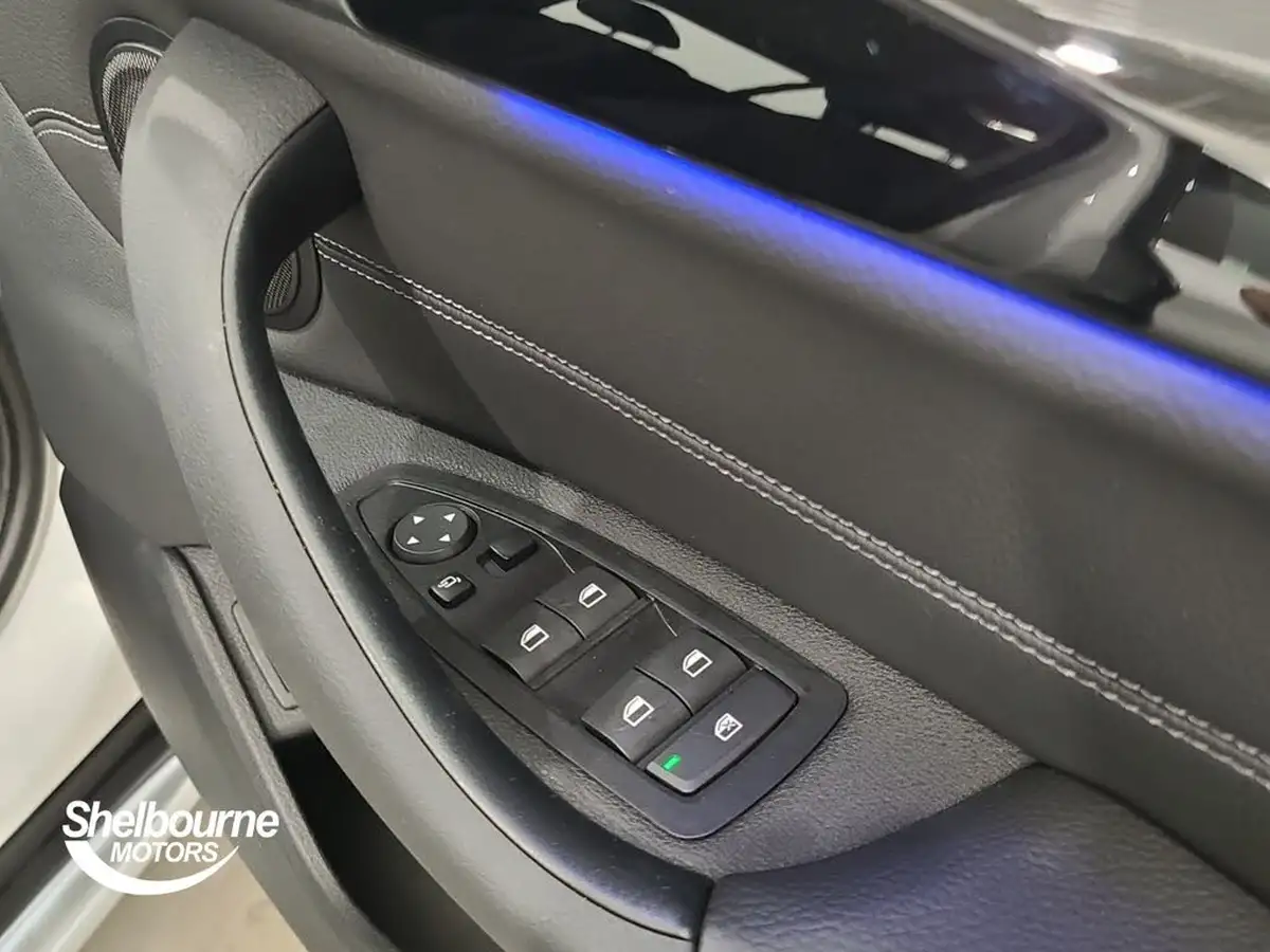 2021-bmw-x1-15-sdrive18i-xline-big-41