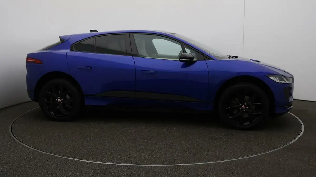 2022-jaguar-i-pace-ev400-hse-black-big-46