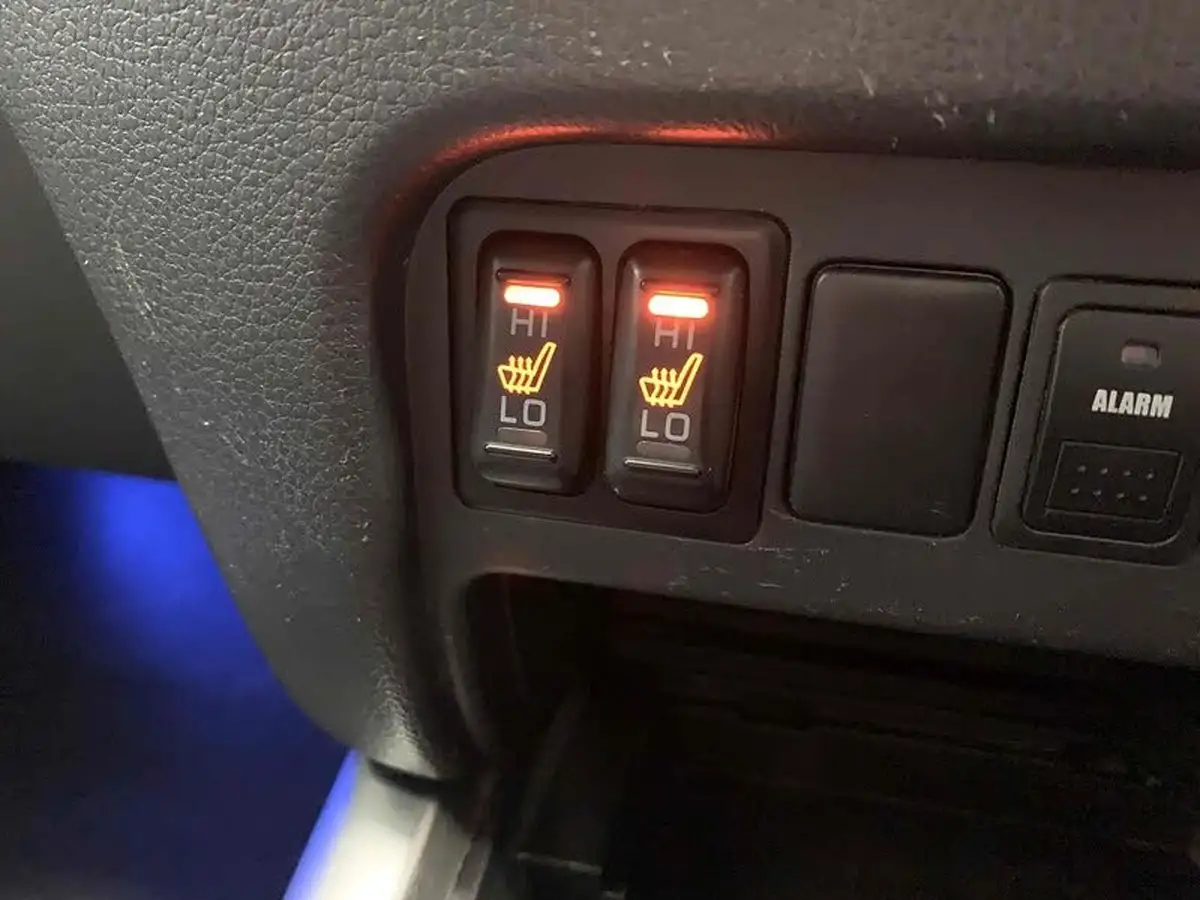 2019-mitsubishi-l200-24di-d-barbarian-eu6-big-14