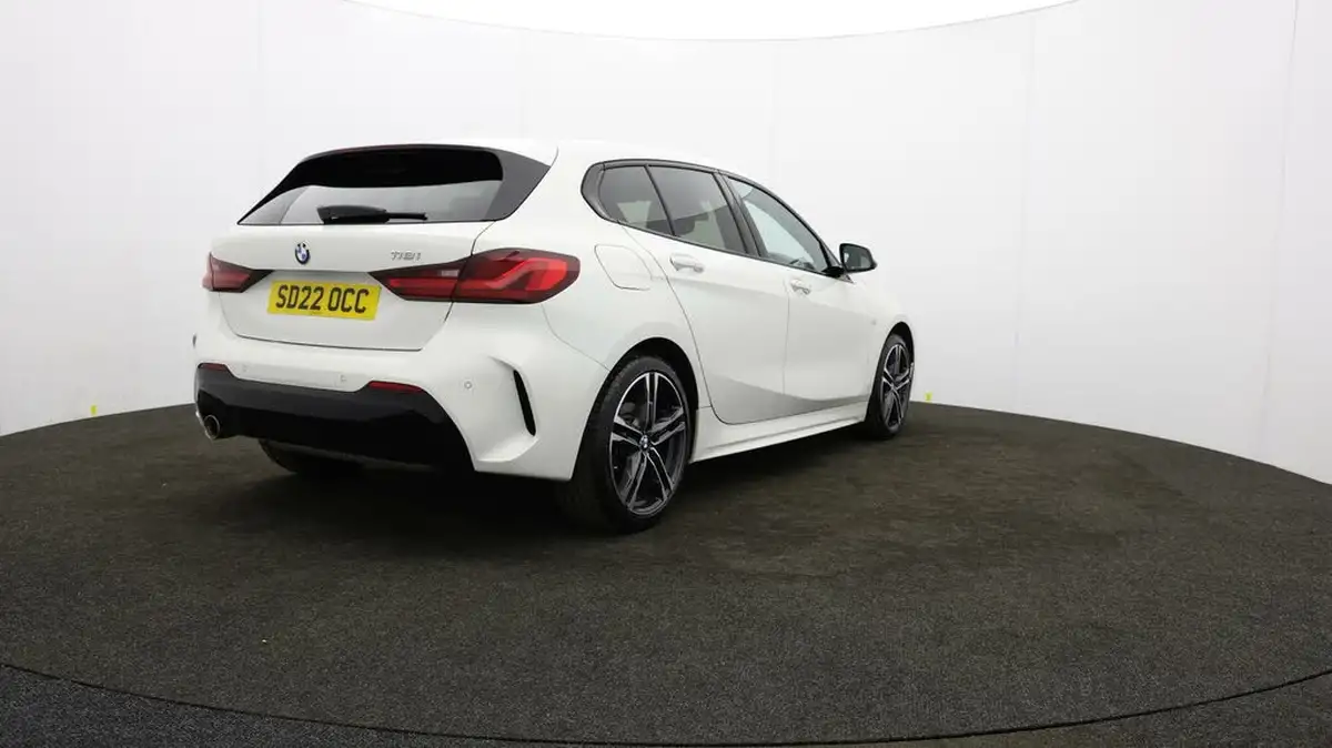 2022-bmw-1-series-15-118i-m-sport-lcp-big-76