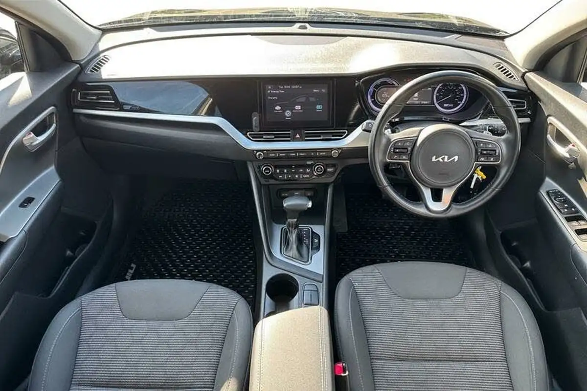 2022-kia-niro-16-gdi-2-139bhp-156kwh-big-9