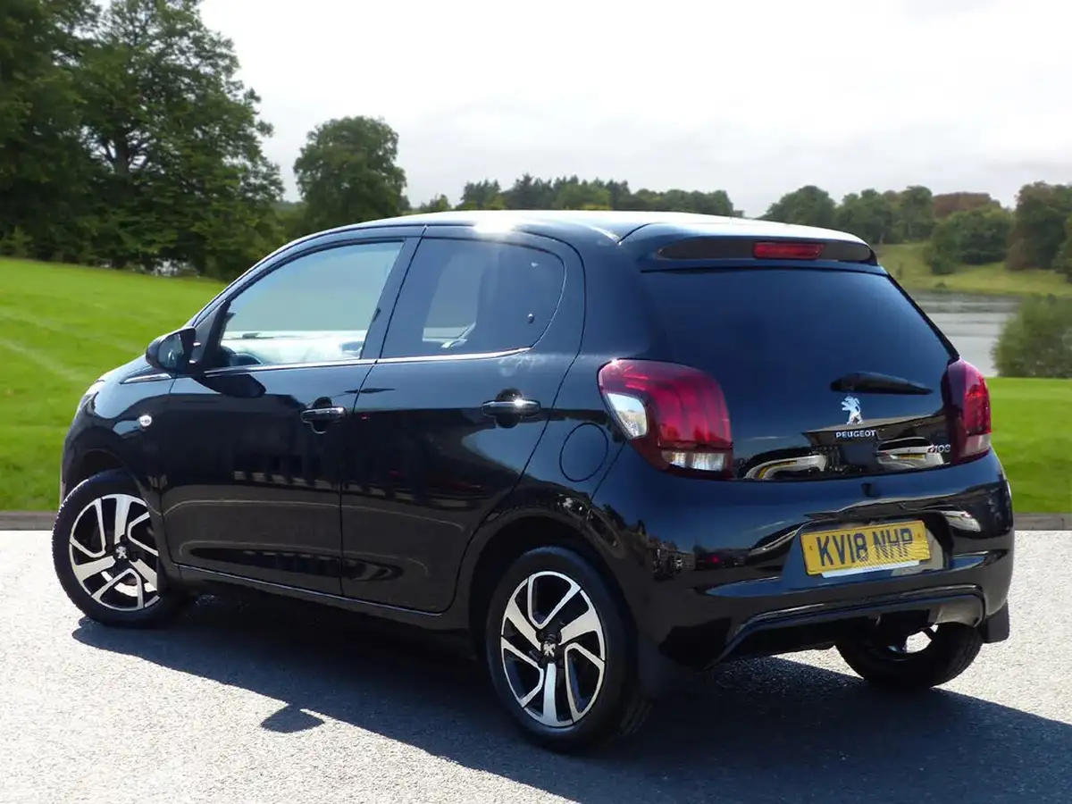 2018-peugeot-108-12-puretech-allure-hatchback-5d-big-1