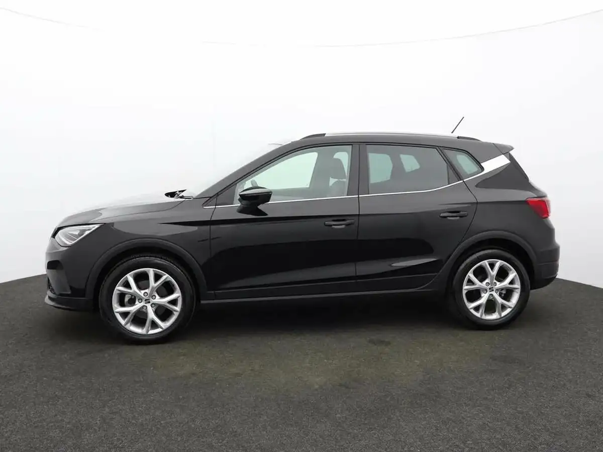 2022-seat-arona-15-tsi-fr-big-3