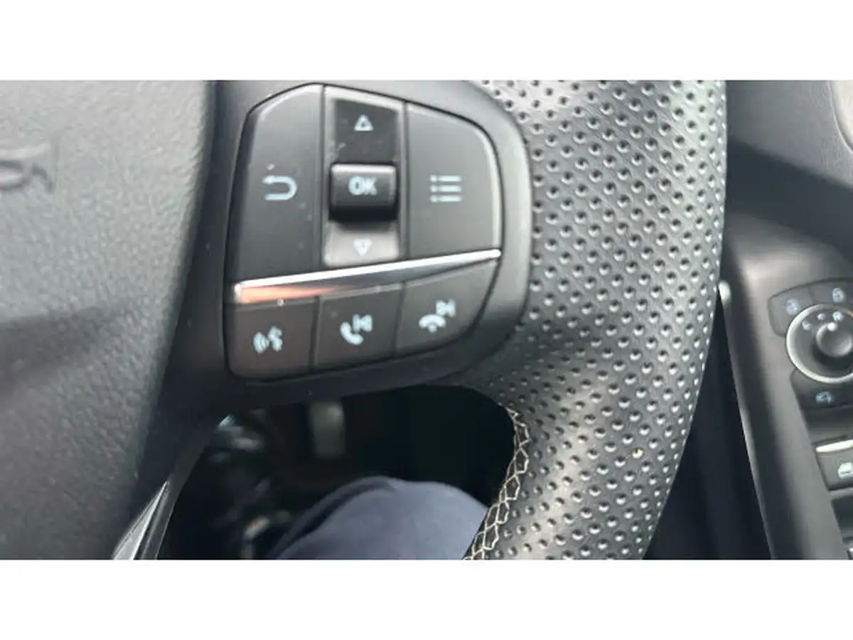 2023-ford-puma-suv-10-st-line-vignale-155ps-big-31