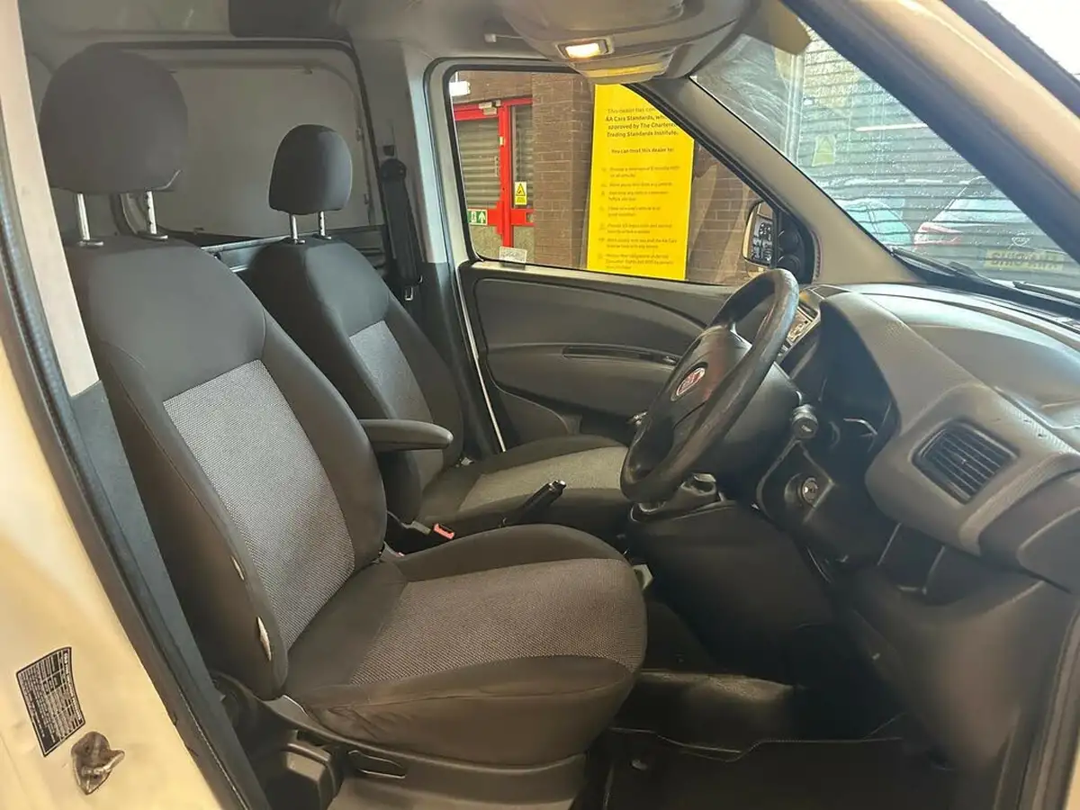 2014-fiat-doblo-cargo-13td-l1-panel-van-big-9
