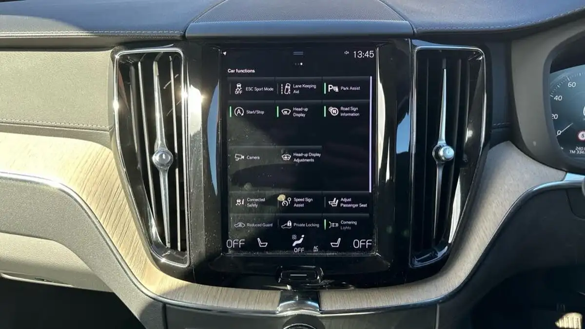2020-volvo-xc60-20-b5-inscription-pro-awd-big-20