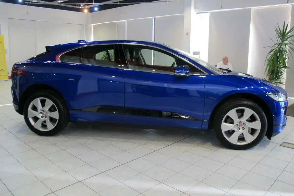 2019-jaguar-i-pace-ev400-se-big-2