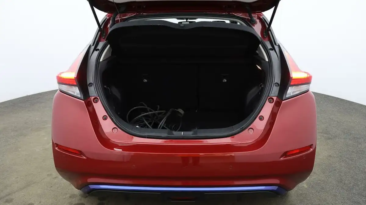 2019-nissan-leaf-e-n-connecta-big-16