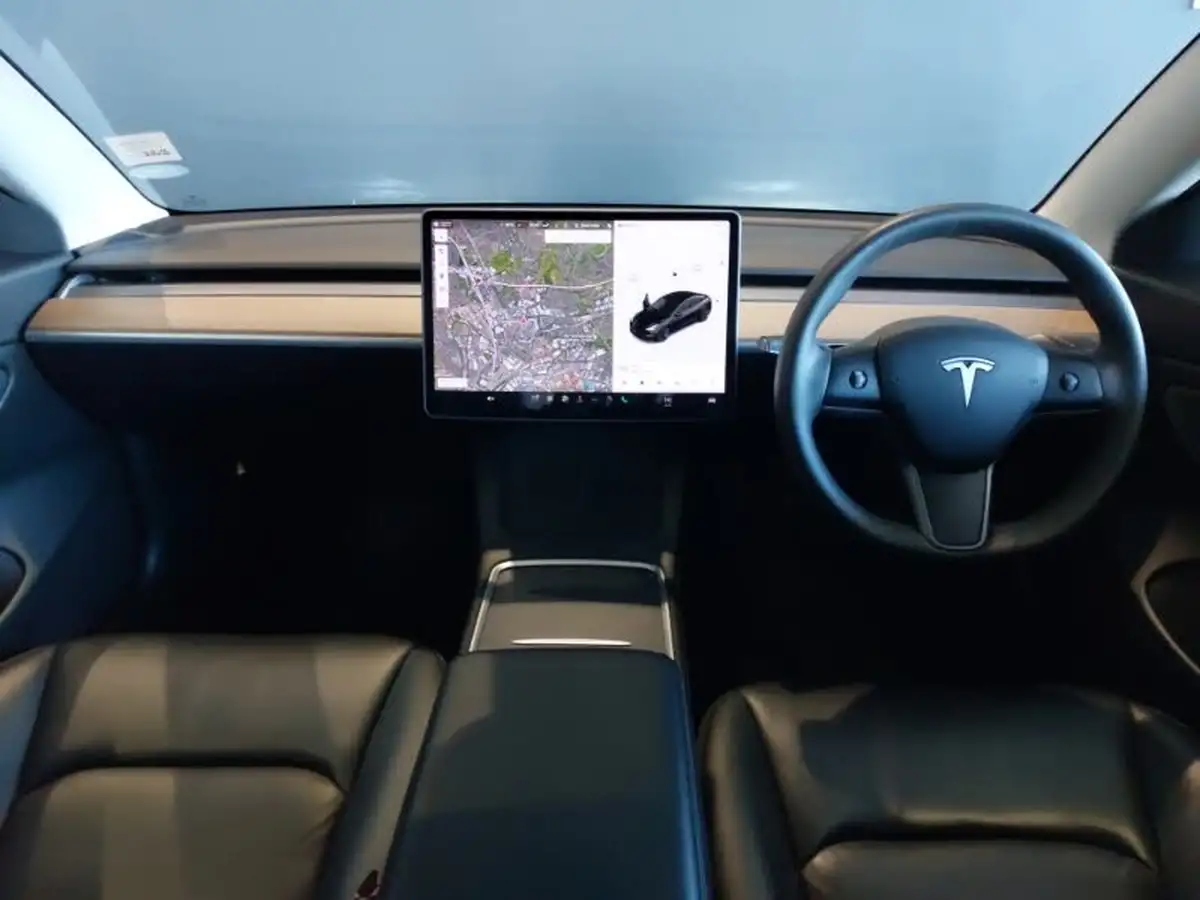 2020-tesla-model-3-e-long-range-big-2