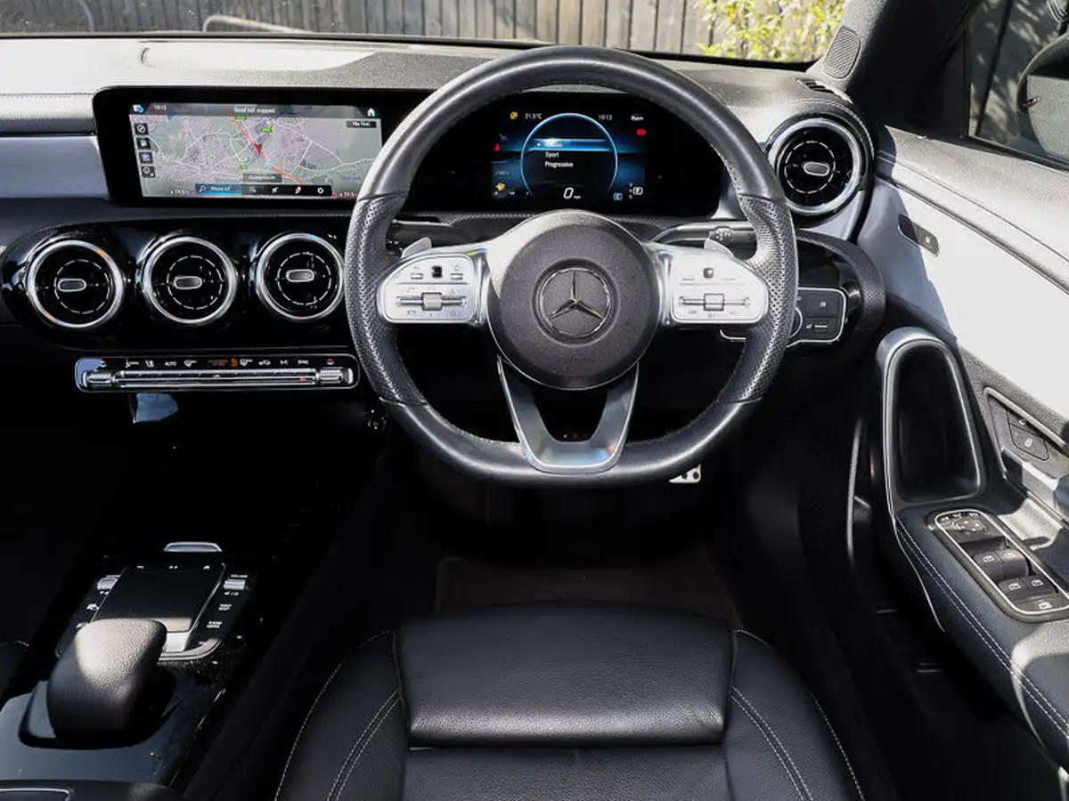 2021-mercedes-benz-cla-13-cla-200-amg-line-coupe-4d-big-6