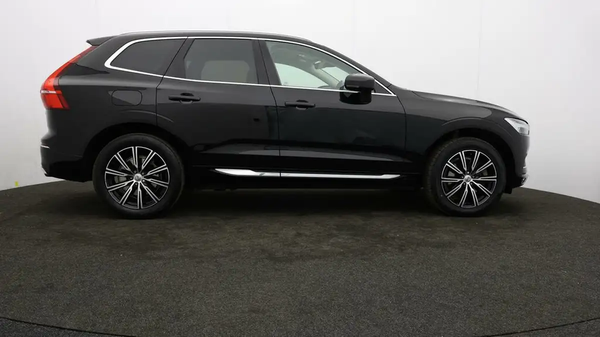 2021-volvo-xc60-20-b5-inscription-awd-big-30