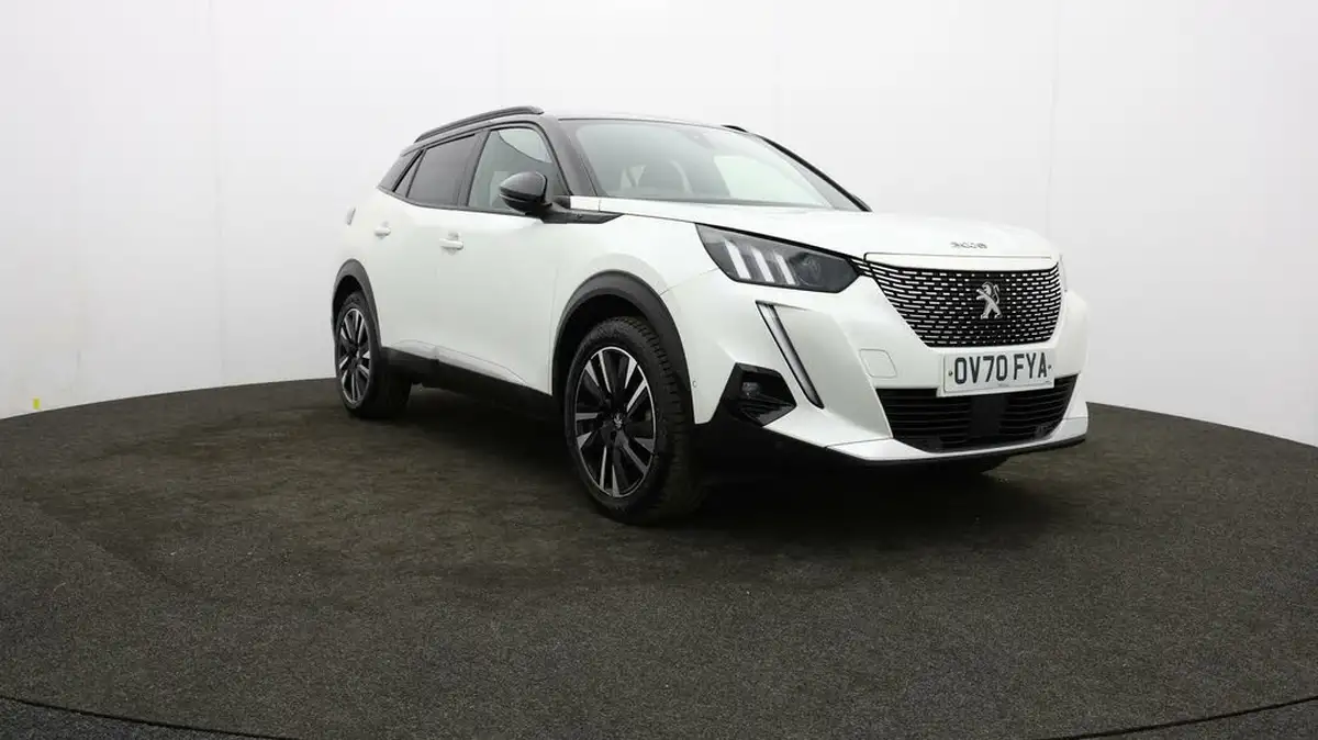 2021-peugeot-2008-suv-e-gt-big-40