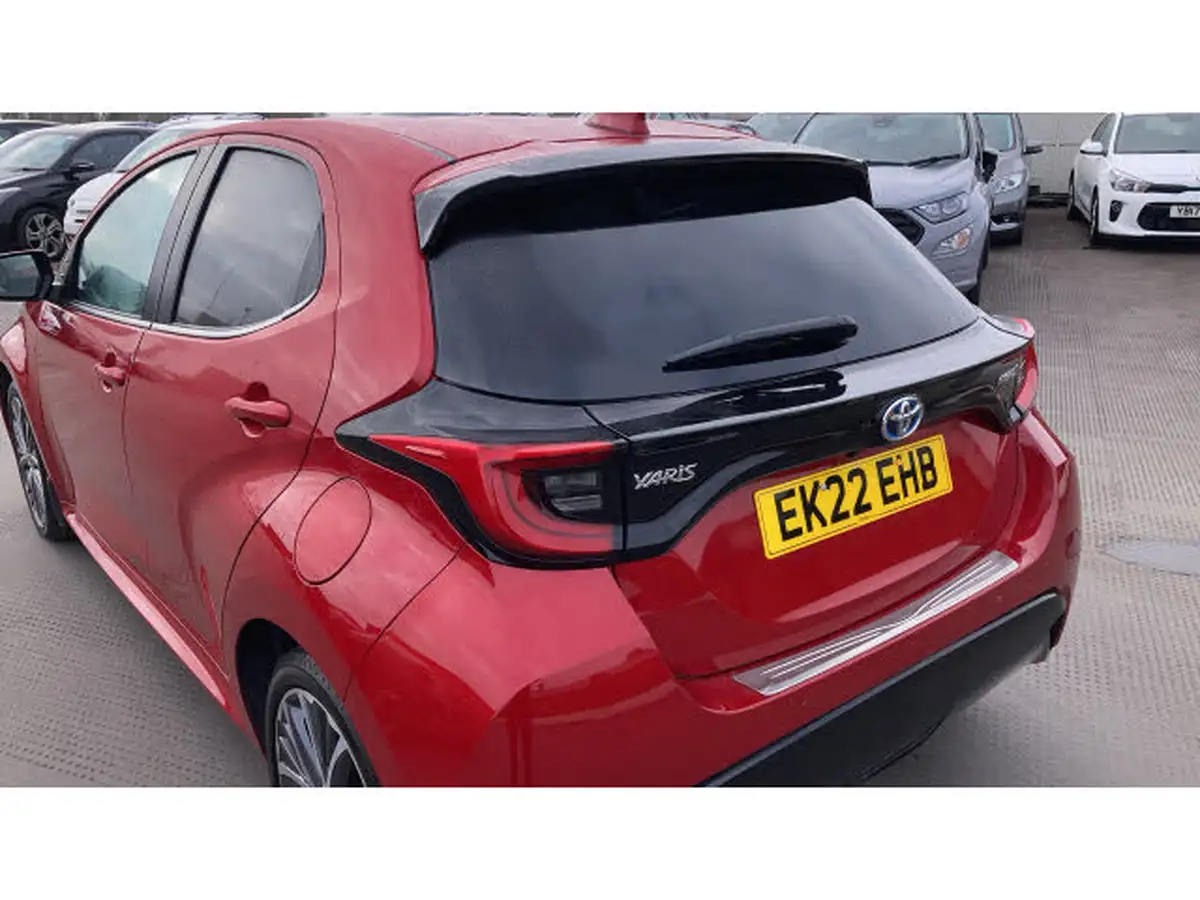 2022-toyota-yaris-15-vvt-i-excel-big-37