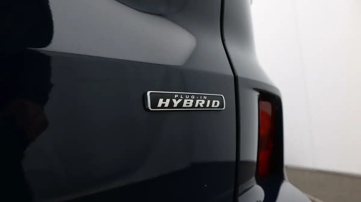 2023-ford-kuga-big-23