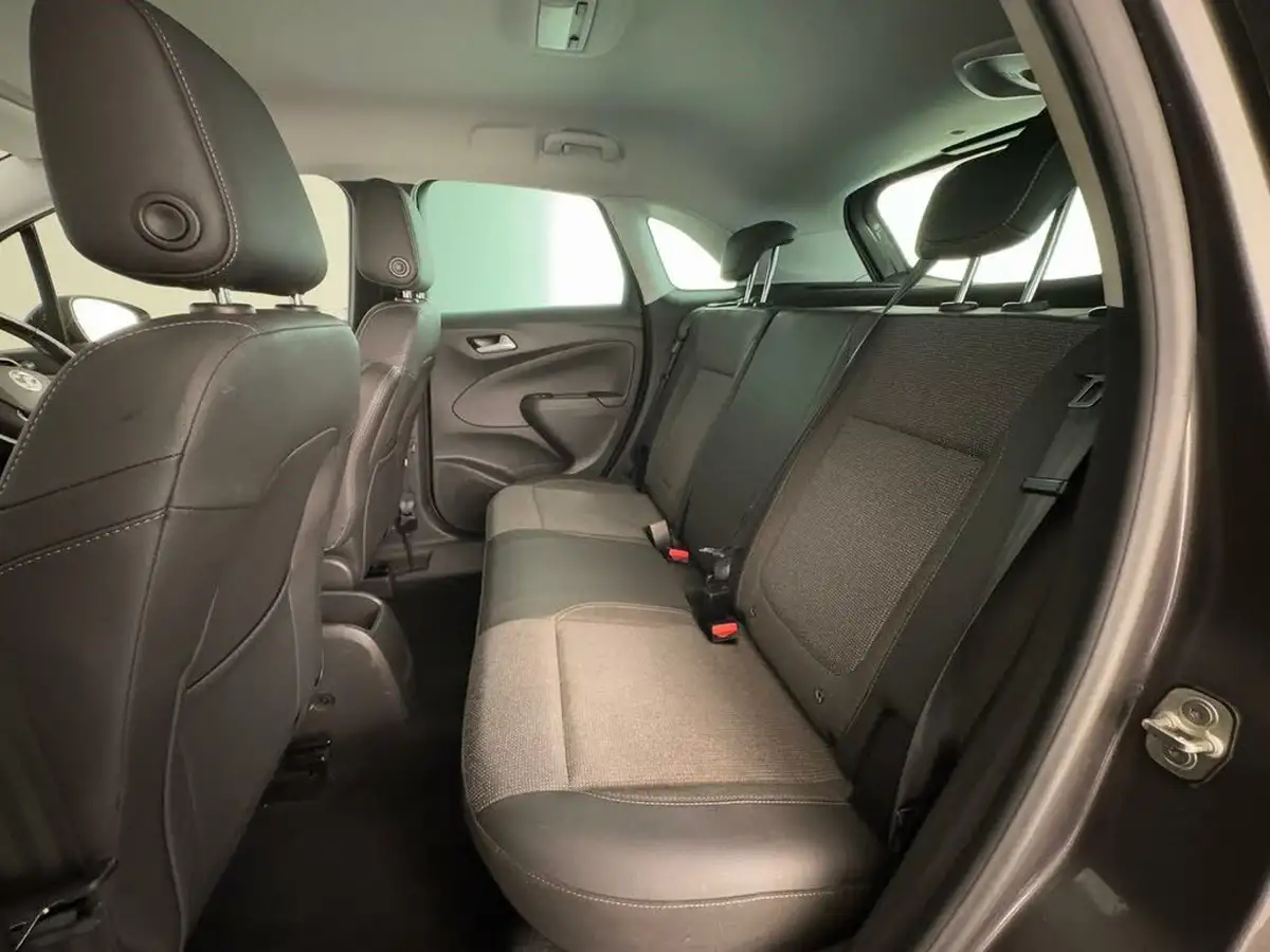 2021-vauxhall-crossland-12-elite-nav-130ps-auto-big-16