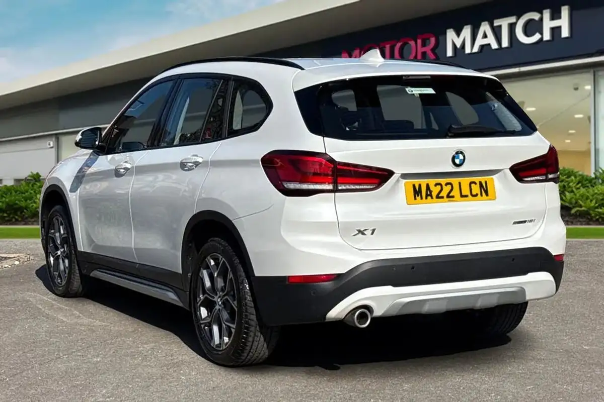 2021-bmw-x1-15-sdrive18i-xline-big-1